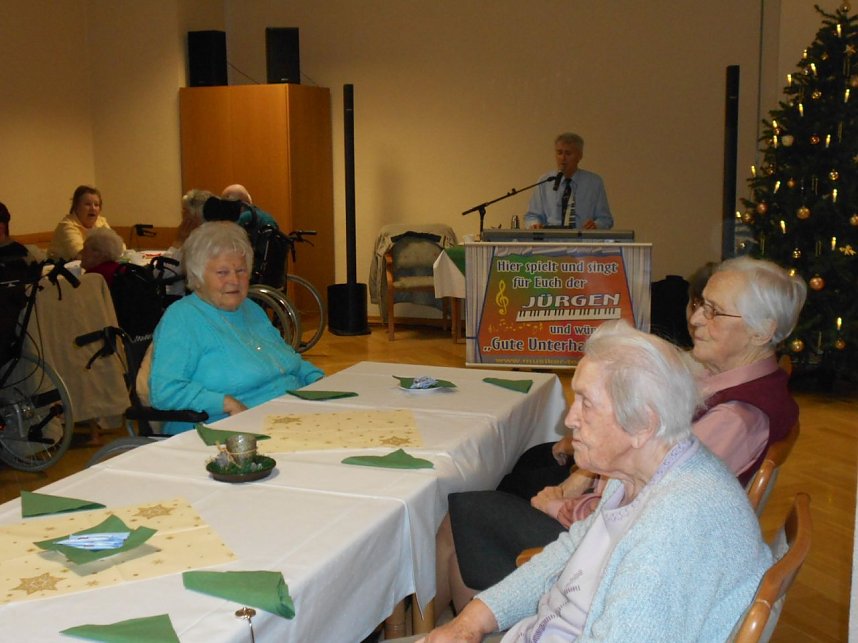 Dezember im Alten- und Pflegeheim