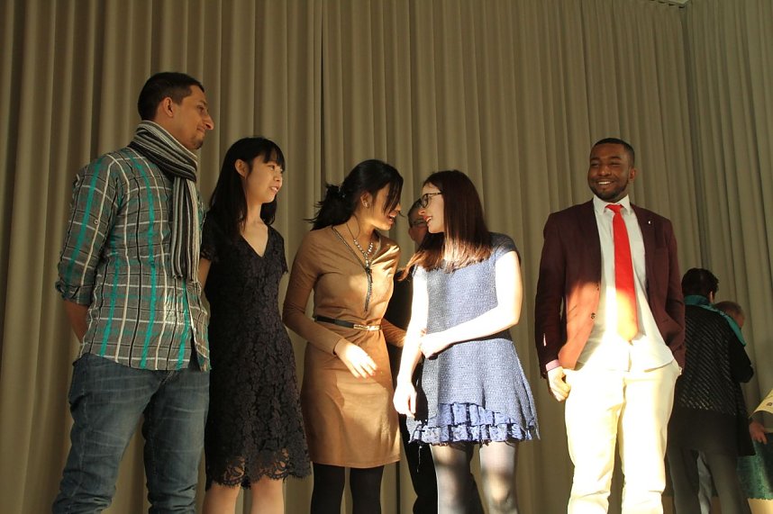 Die Absolventen des Studienkollegs erhielten heute ihre Zeugnisse