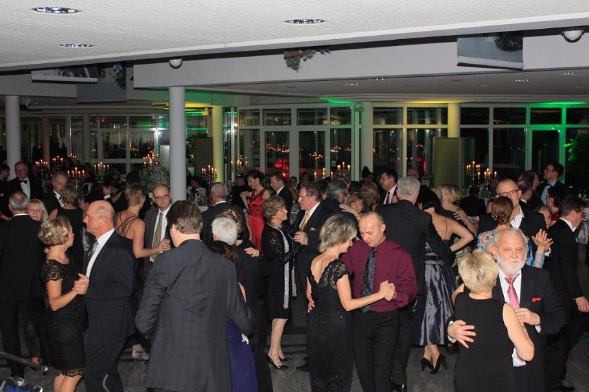 Willkommen im Ballhaus Peter