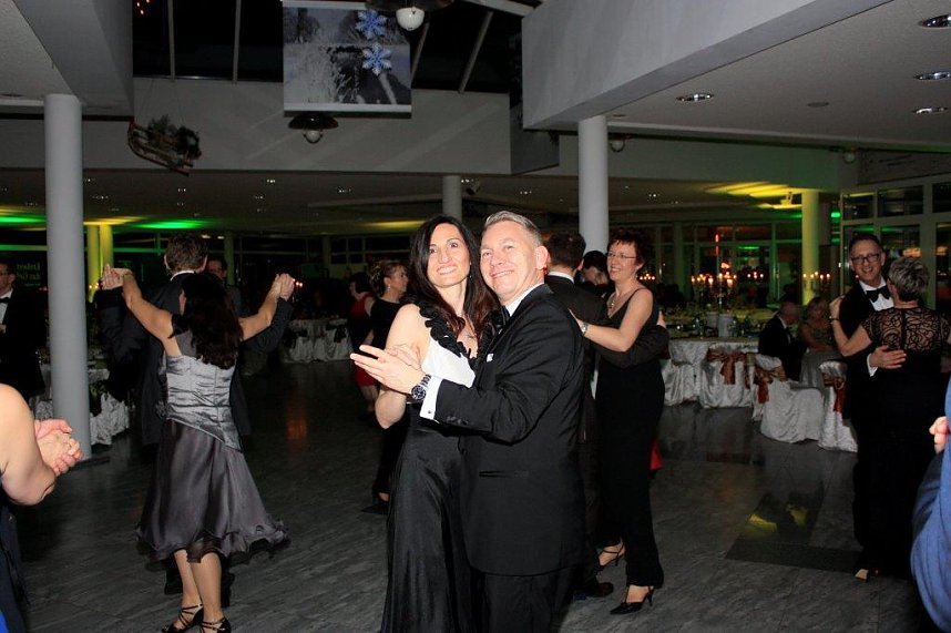 Willkommen im Ballhaus Peter