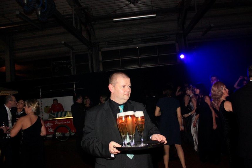 Willkommen im Ballhaus Peter