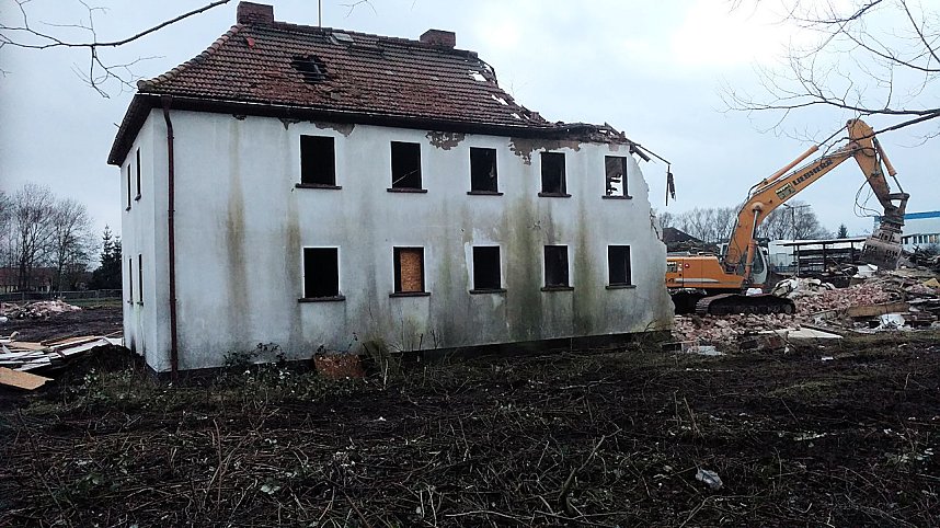 Abrissarbeiten auf dem Drei-Streif-Gel&auml;nde