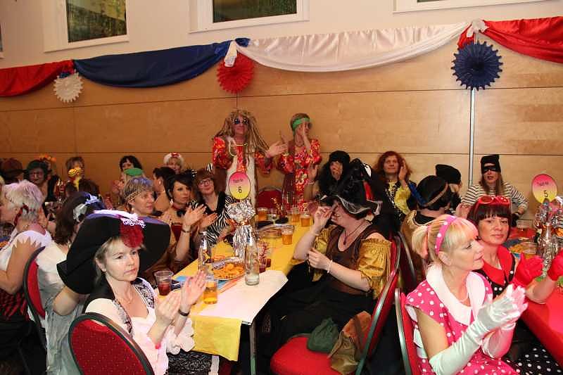 Die Stadtweiber waren los...