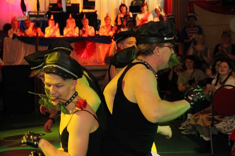 Die Stadtweiber waren los...