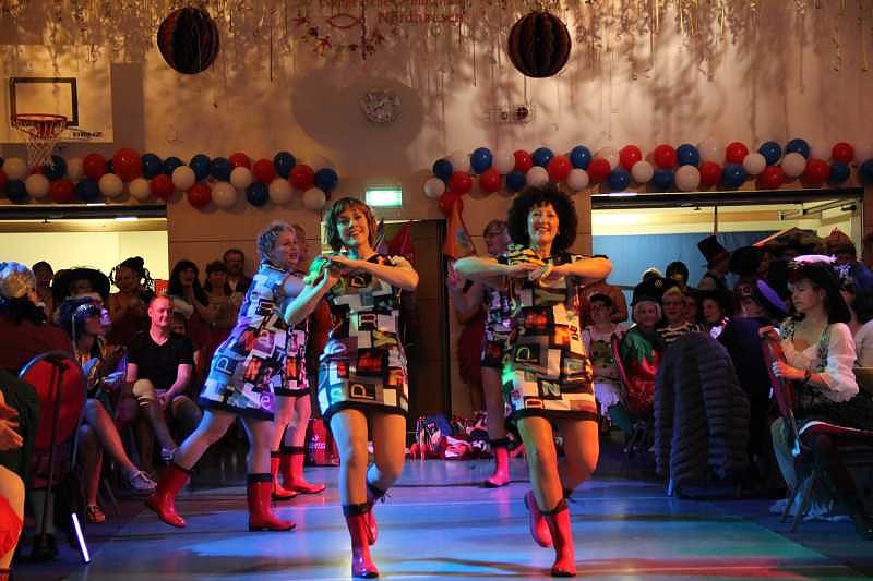 Die Stadtweiber waren los...