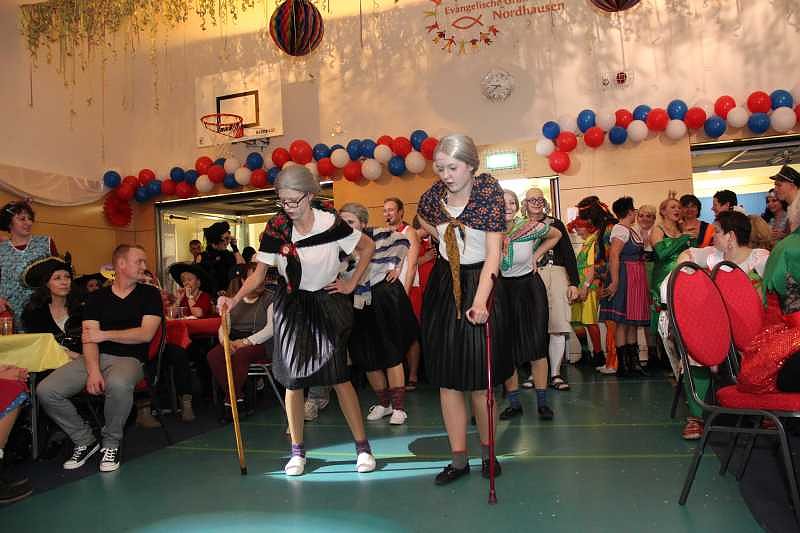 Die Stadtweiber waren los...