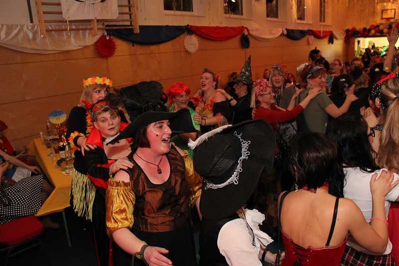 Die Stadtweiber waren los...