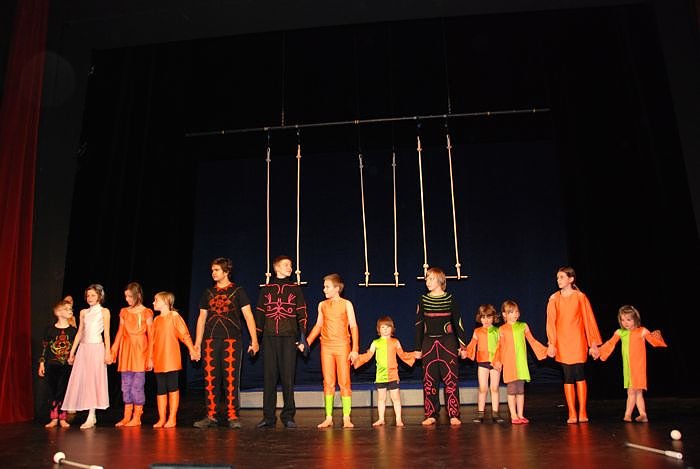 Lichterschein und Dunkelmumps im Theater