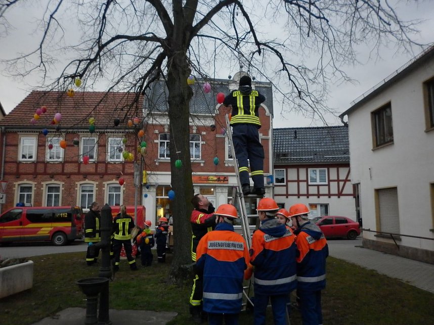 Osterbaum in Niedersachswerfen gescm&uuml;ckt