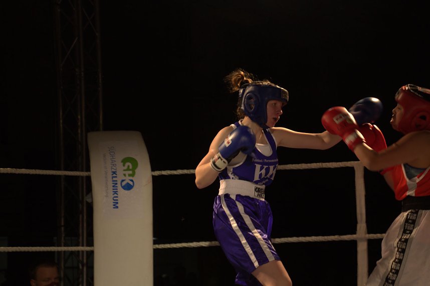 Boxnacht in der Nordh&auml;user Ballspielhalle