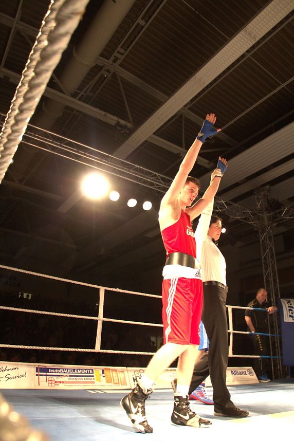 Boxnacht in der Nordh&auml;user Ballspielhalle