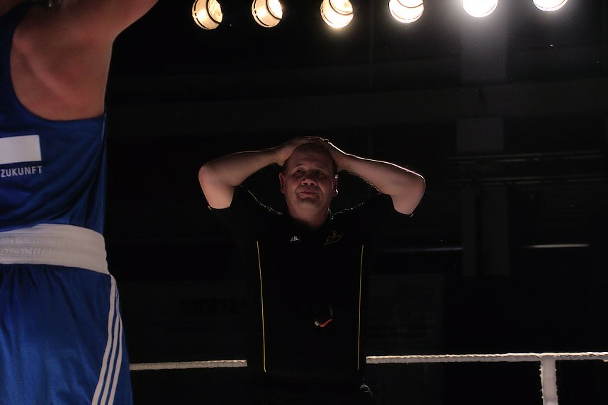 Boxnacht in der Nordh&auml;user Ballspielhalle