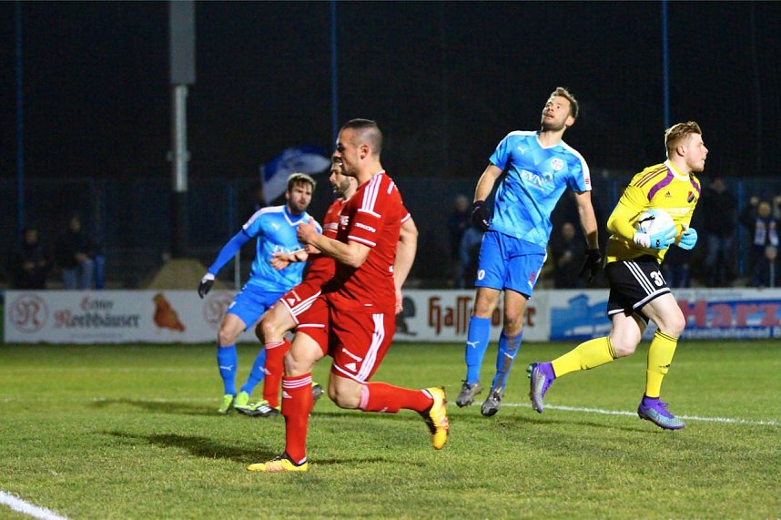Wacker gewinnt 2:0 gegen Halberstadt