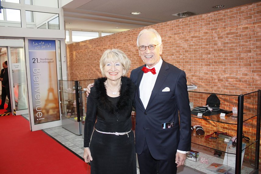 21. Fr&uuml;hlingsball im Autohaus Peter