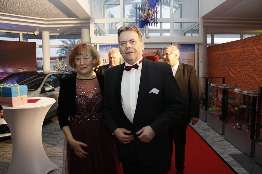 21. Fr&uuml;hlingsball im Autohaus Peter