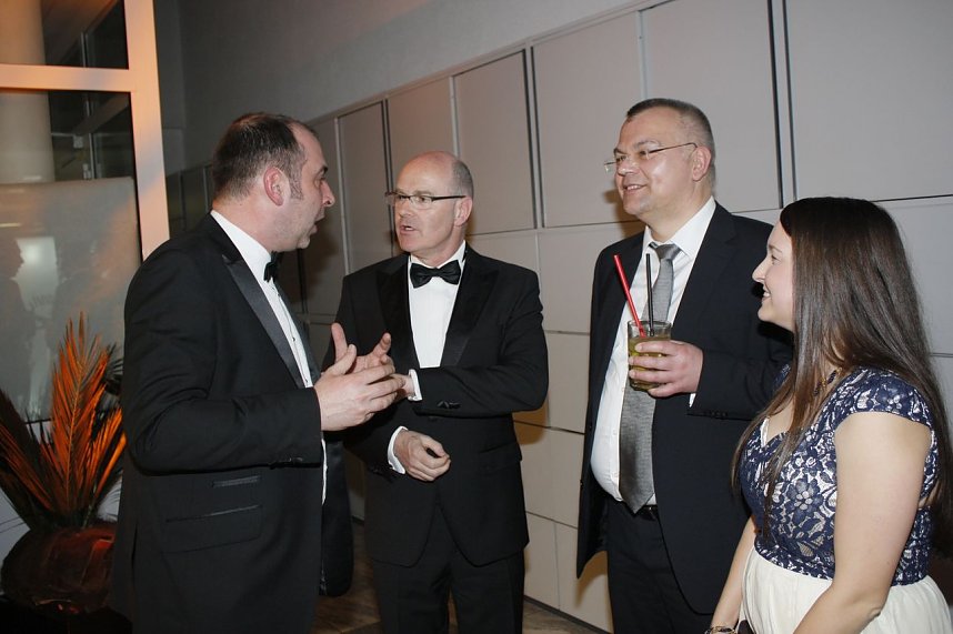 21. Fr&uuml;hlingsball im Autohaus Peter