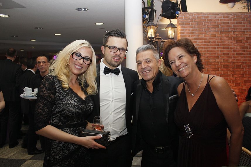 21. Fr&uuml;hlingsball im Autohaus Peter