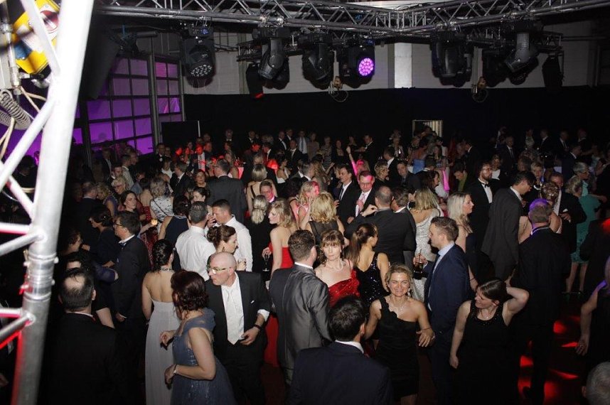 21. Fr&uuml;hlingsball im Autohaus Peter