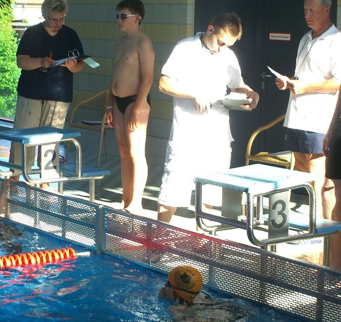 Um die Wette geschwommen