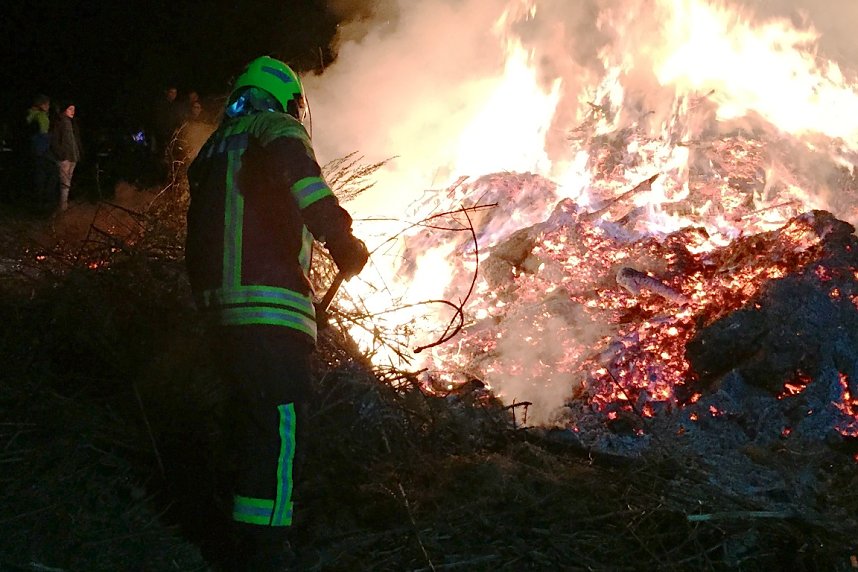 Osterfeuer in Ilfeld
