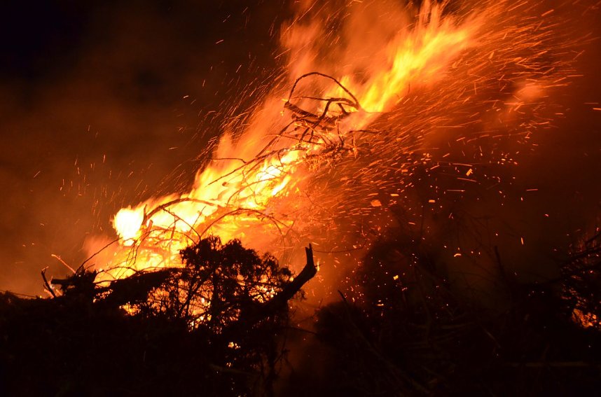Osterfeuer in Buchholz