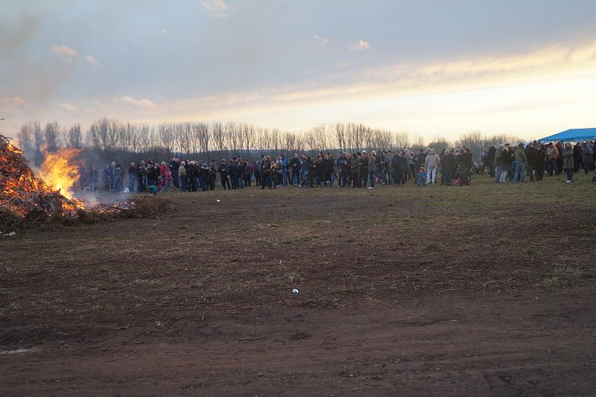 Osterfeuer in Bielen