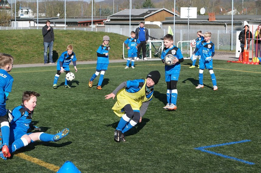 Das Fu&szlig;ball-Ferien-Camp hat begonnen