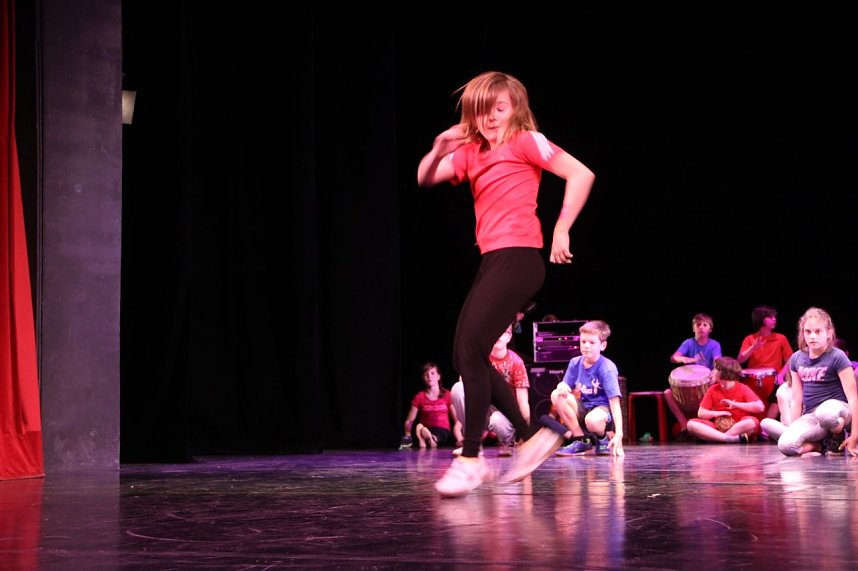 No money - pure honey - die Kinder des Zirkus Zappelini zeigten am Abend, was sie drauf haben