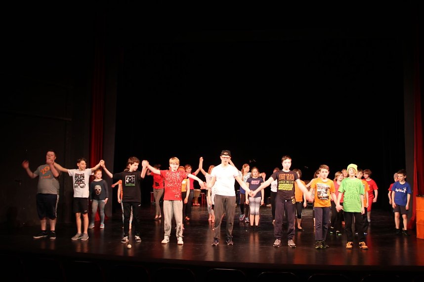 No money - pure honey - die Kinder des Zirkus Zappelini zeigten am Abend, was sie drauf haben