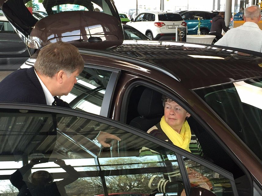 In einigen Autoh&auml;usern der Peter-Gruppe ging es heute um die Zukunft auf vier R&auml;dern