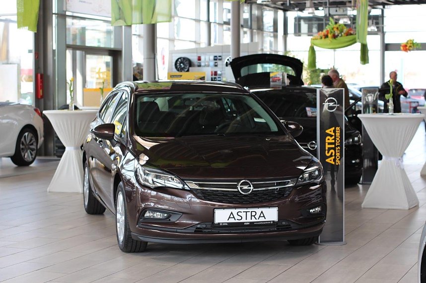 In einigen Autoh&auml;usern der Peter-Gruppe ging es heute um die Zukunft auf vier R&auml;dern