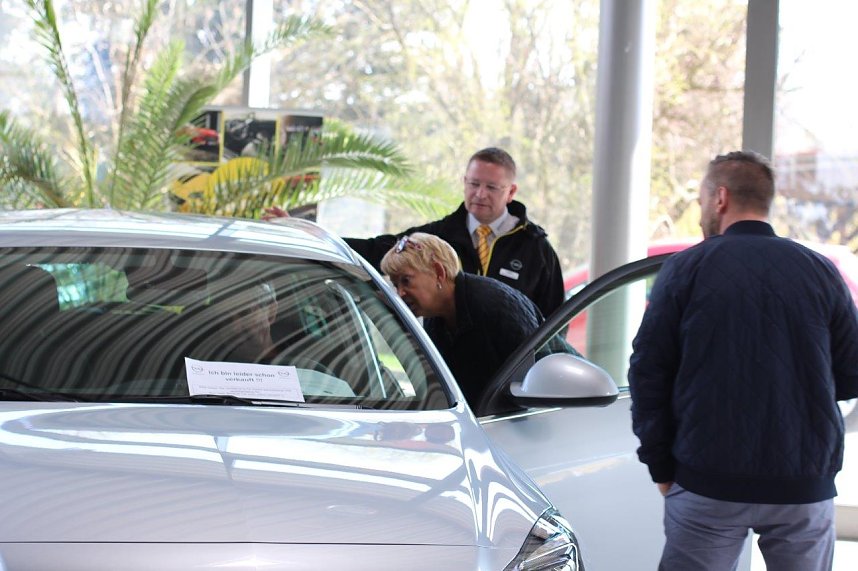 In einigen Autoh&auml;usern der Peter-Gruppe ging es heute um die Zukunft auf vier R&auml;dern