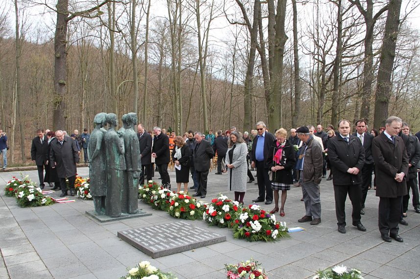 Gedenkveranstaltung zum 71. Jahrestag der Befreiung des KZ Mittelbau-Dora