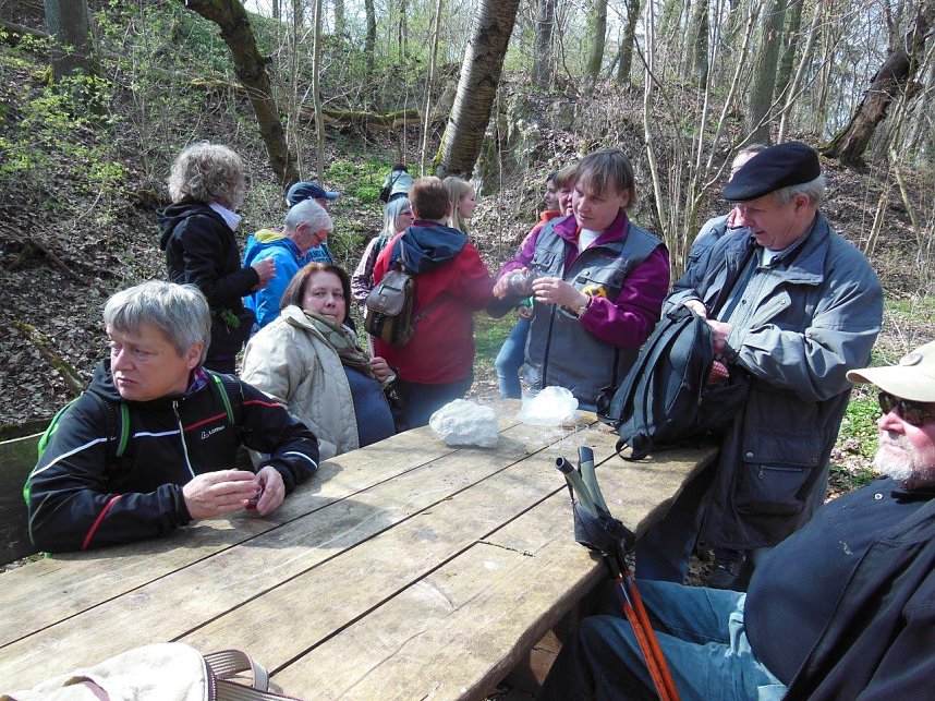 Karstwanderung zum Ochsenloch bei Harztor