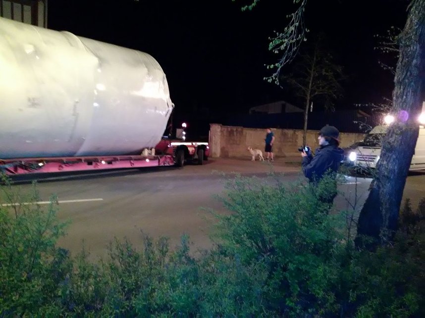 Schwertransport mit Ziel Brasilien auf Nordhausens Stra&szlig;en