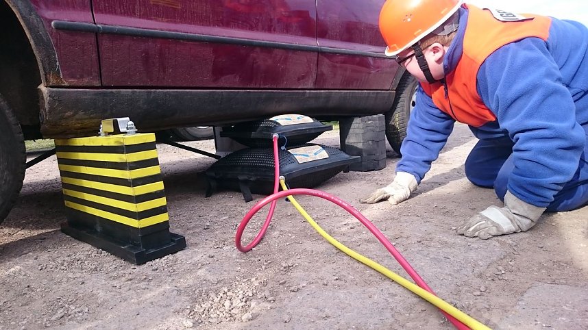 Lehrreiche &Uuml;bung des Feuerwehrnachwuchses