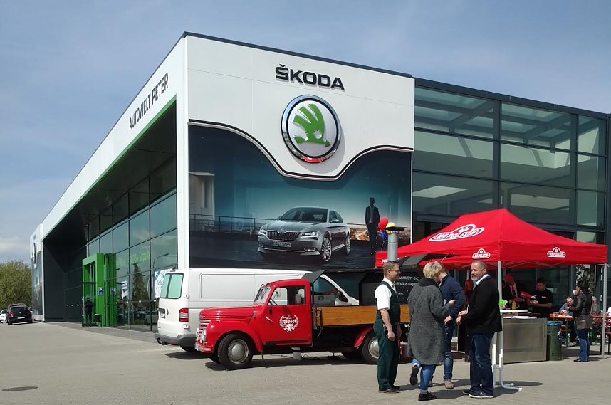Fr&uuml;hlingsfest in der Skoda-Autowelt der Peter-Gruppe