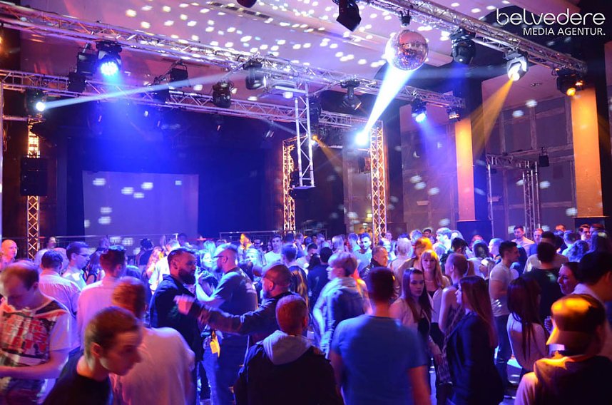 Party im Jugendclubhaus in Nordhausen - der Samstag