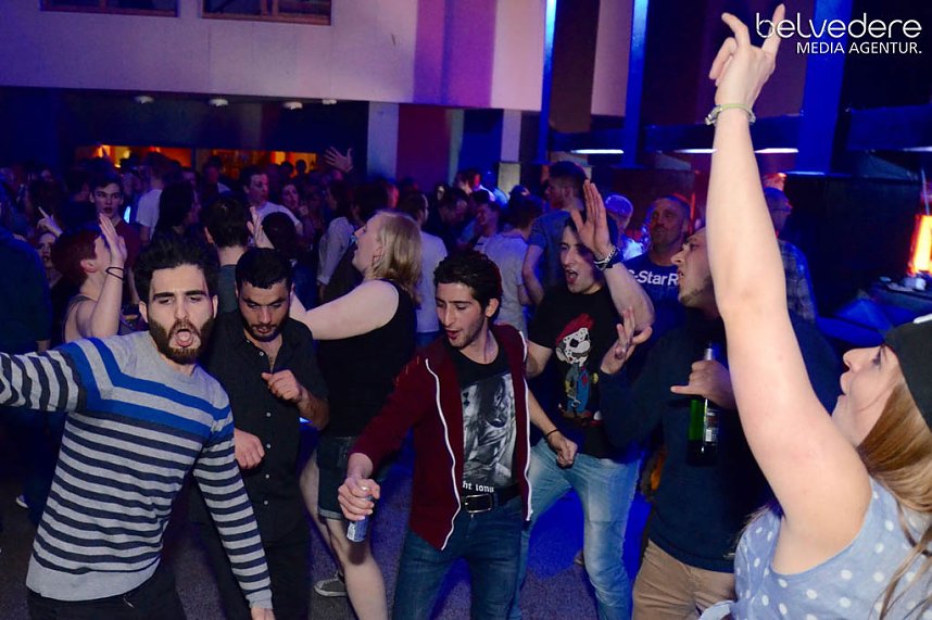 Party im Jugendclubhaus in Nordhausen - der Samstag