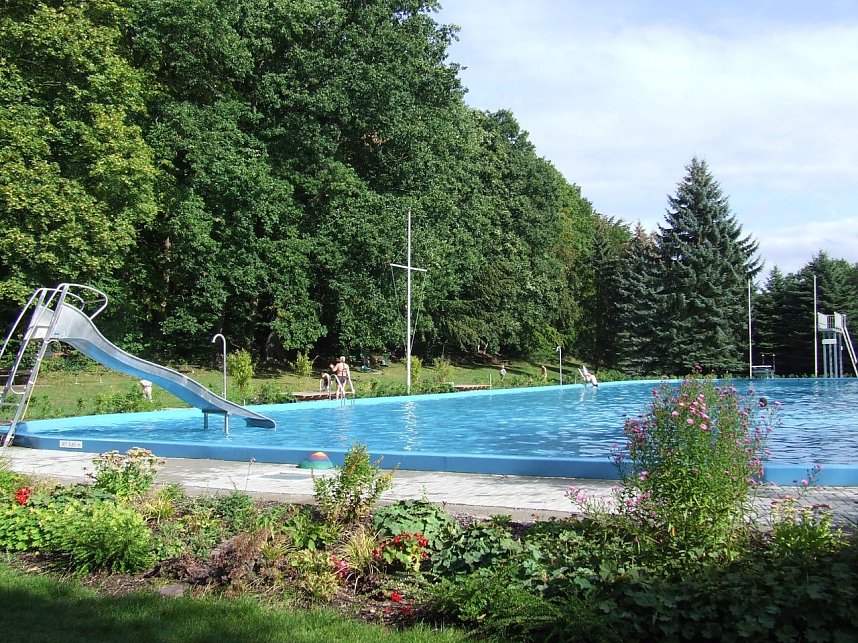 Es geht los: Waldbad Neustadt