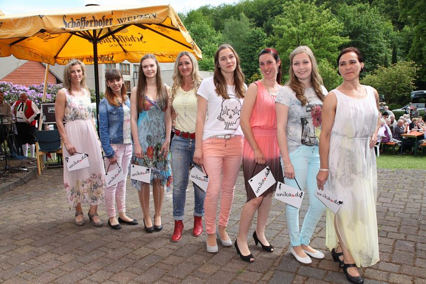 Am letzten Mai-Sonntag: 21. Rhododendronfest