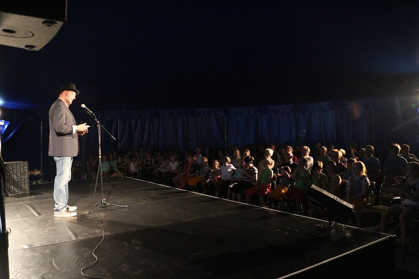 Premiere im neuen Nordh&auml;user Zirkuszelt