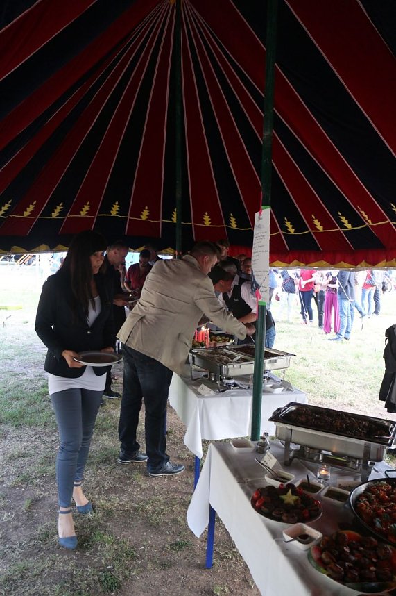 Premiere im neuen Nordh&auml;user Zirkuszelt