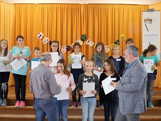 Lesek&ouml;nigin gekr&ouml;nt