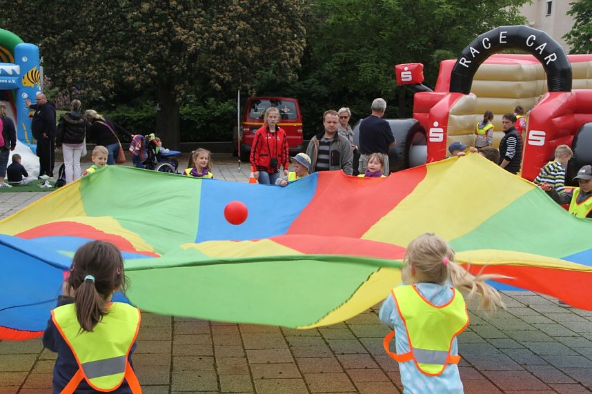 "Sicherheit braucht K&ouml;pfchen" auf dem Theaterplatz Nordhausen