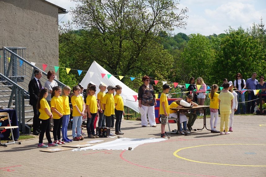 Erste Hohensteintag in Klettenberg: Klasse 2 pr&auml;sentiert England