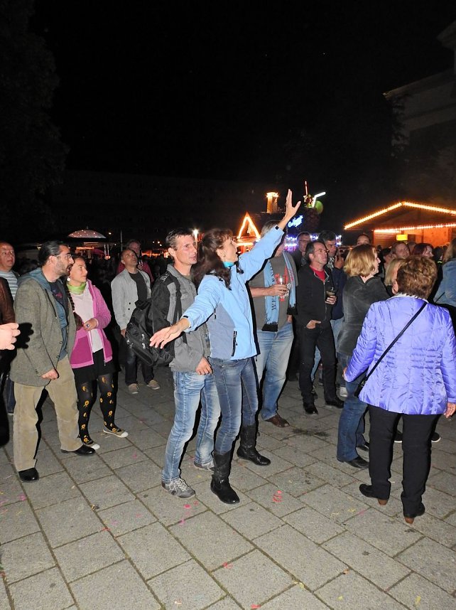 Extase vor dem Theater