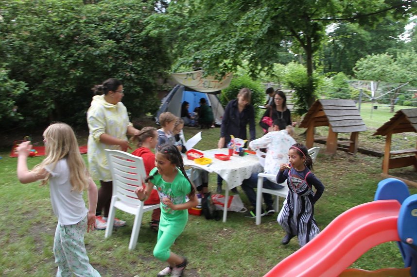Jede Menge Aktionen und viele fr&ouml;hliche Kinder auf dem Sommerfest des Nordh&auml;user Familienzentrums