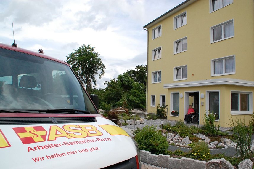 Sommerfest und Tag der offenen T&uuml;r am Sozialen Zentrum Zur Helme in Sundhausen