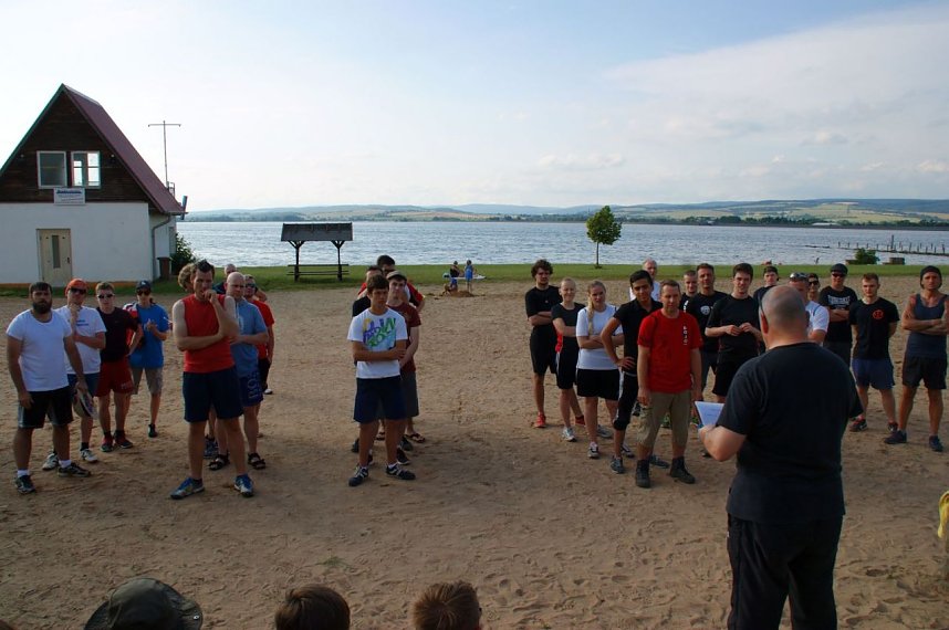 Karate mit Hitze, Sturm und Gaudi & au&szlig;ergew&ouml;hnliche Ehrungen